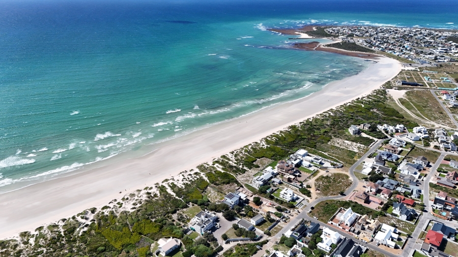 4 Bedroom Property for Sale in Struisbaai Western Cape